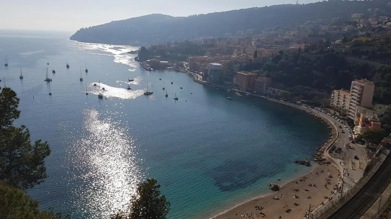 Plein Centre Appartement Climatise Et Spacieux Avec Grande Terrasse Sur Le Toit A Nice France