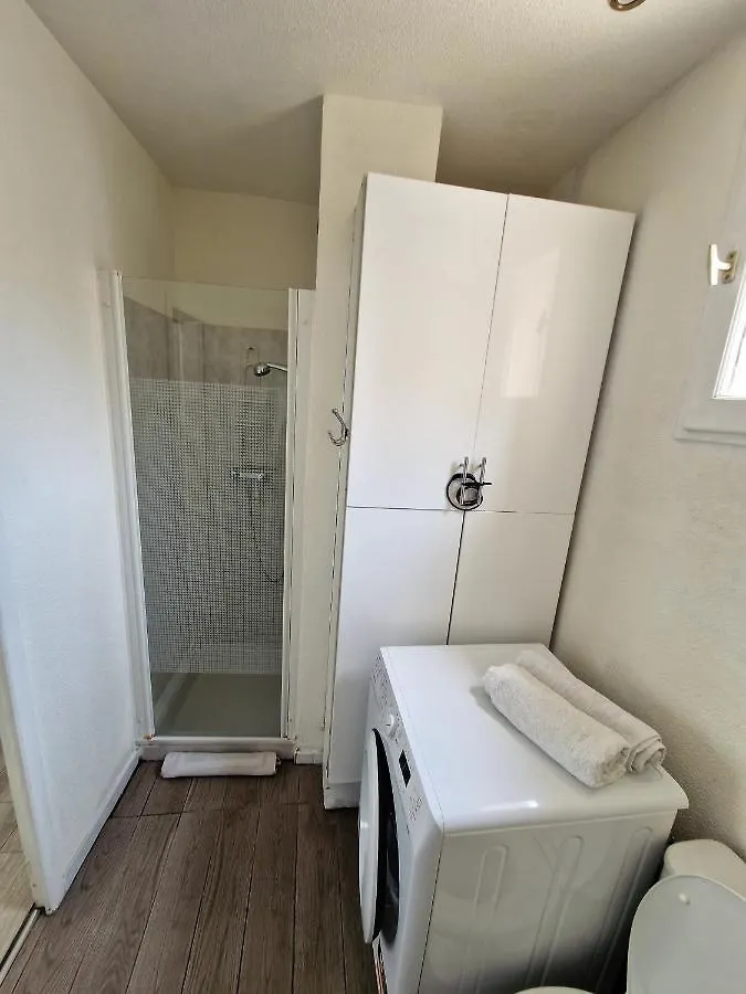 Plein Centre Appartement Climatise Et Spacieux Avec Grande Terrasse Sur Le Toit A Nice France